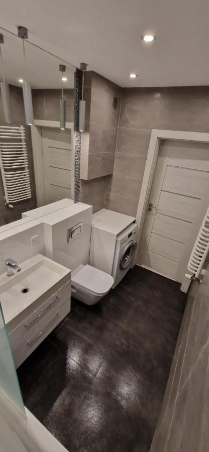Atal Towers Prywatny Apartament Leilighet Wrocław Eksteriør bilde